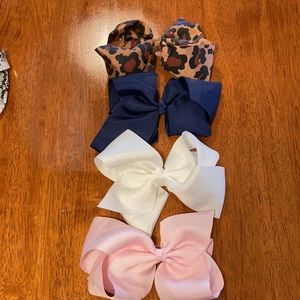 Set of hair bows